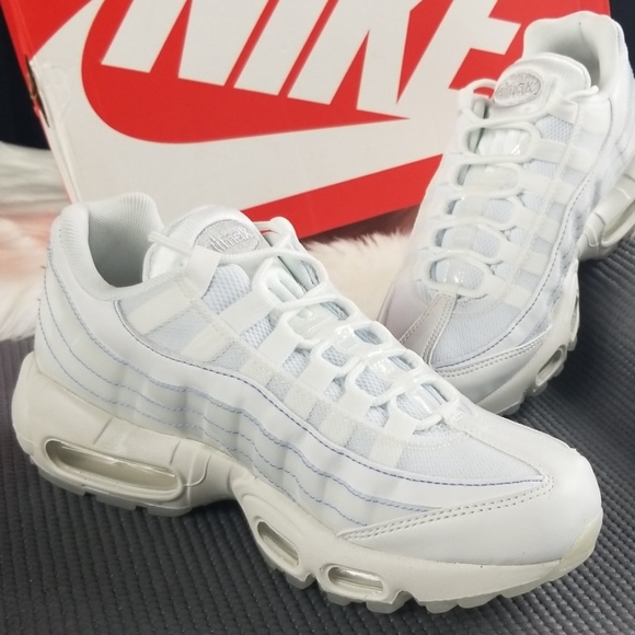 Nike Air Max 95 SE Womens - Picture 2 of 8